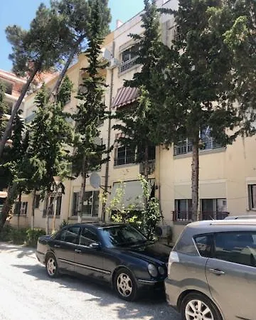 Lili's House Golem, Durres